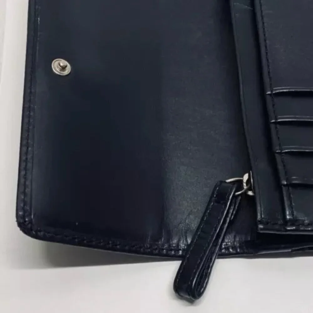 Coach Women's Black Leather Trifold Wallet Snap Front Medium Size Good Condition