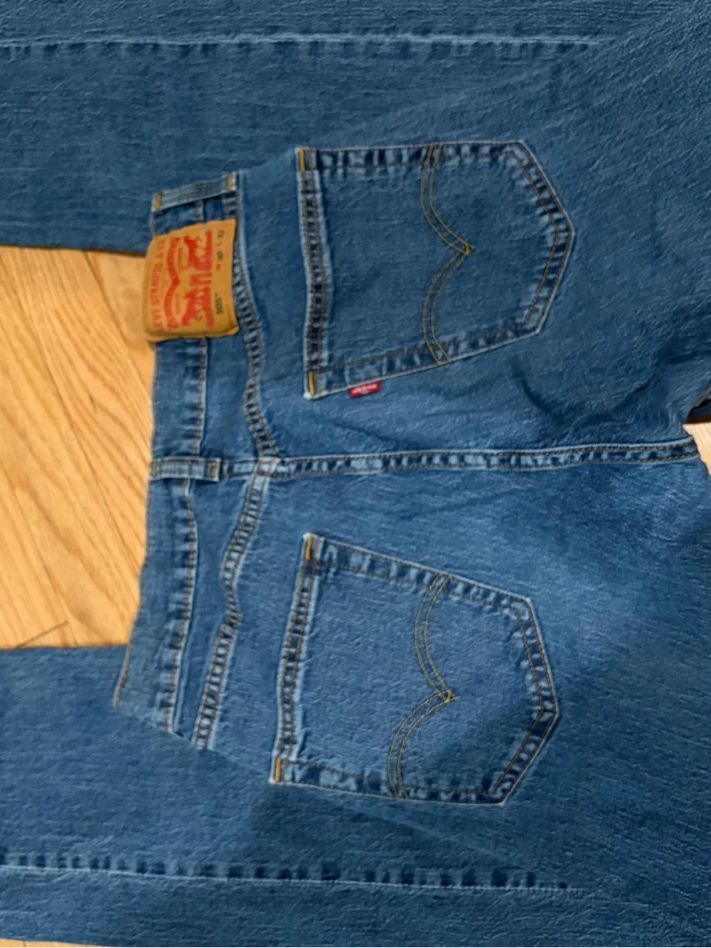 Levis levi relaxed