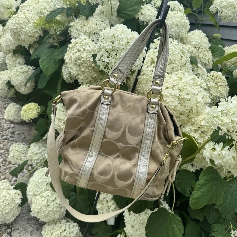 Coach Poppy Signature Tote Bag- Canvas & Leather ~ Beige ~ Gold Toned