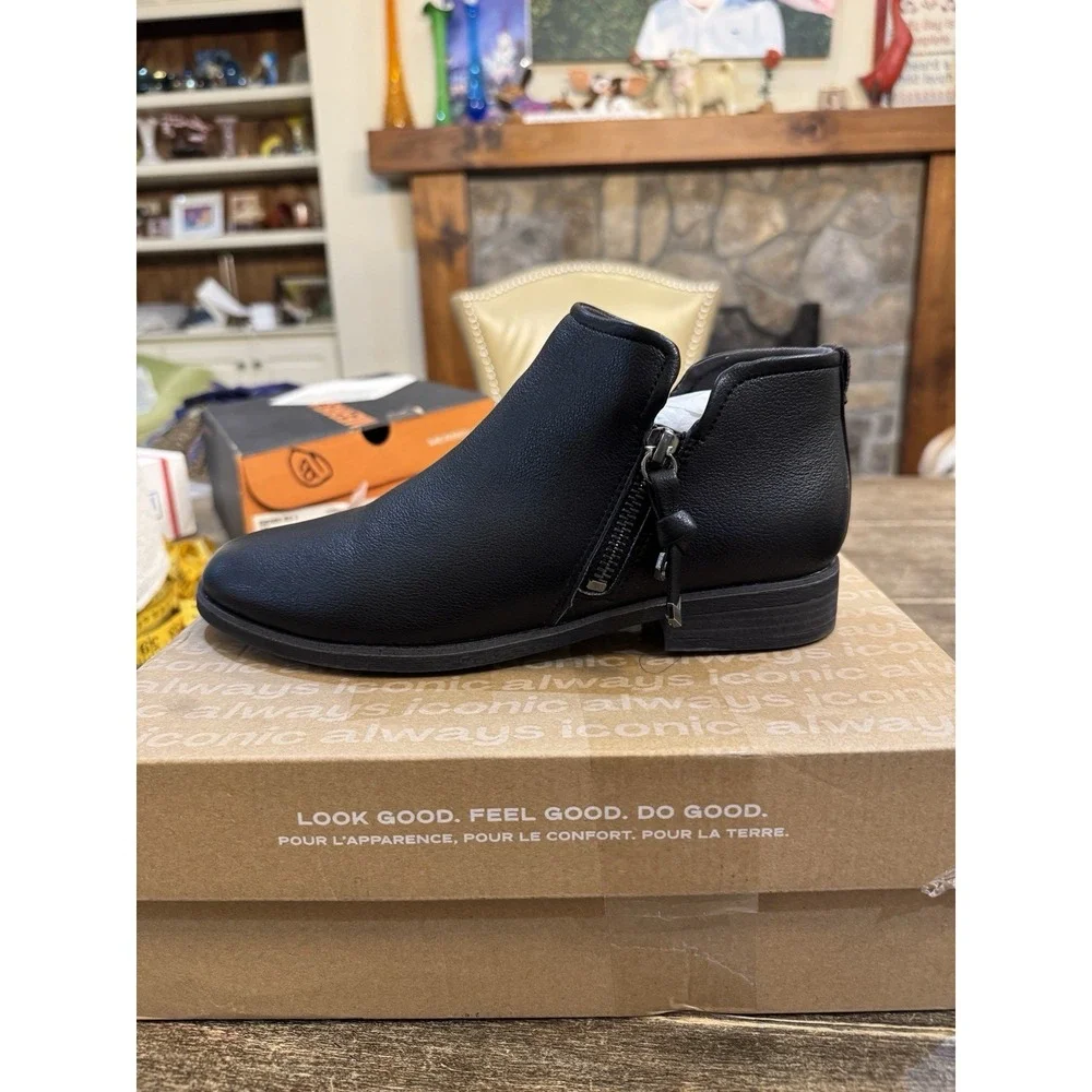 Dr. Scholls add touch