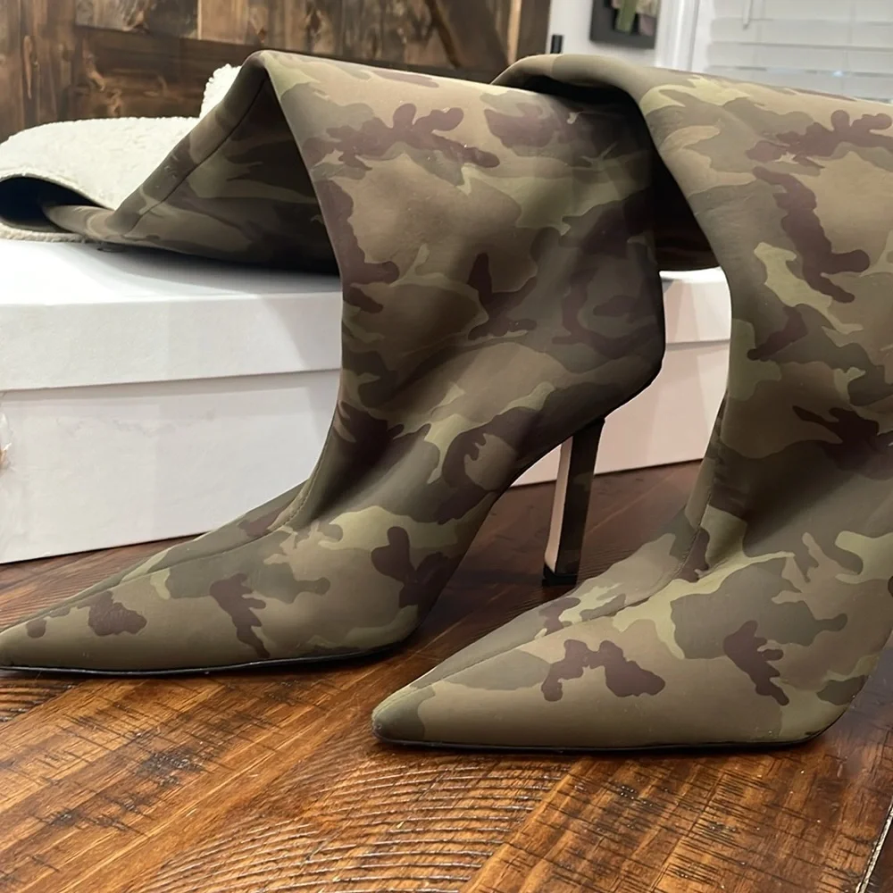 Good American nwb camo