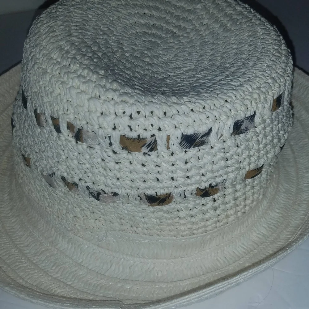 N/A hat very