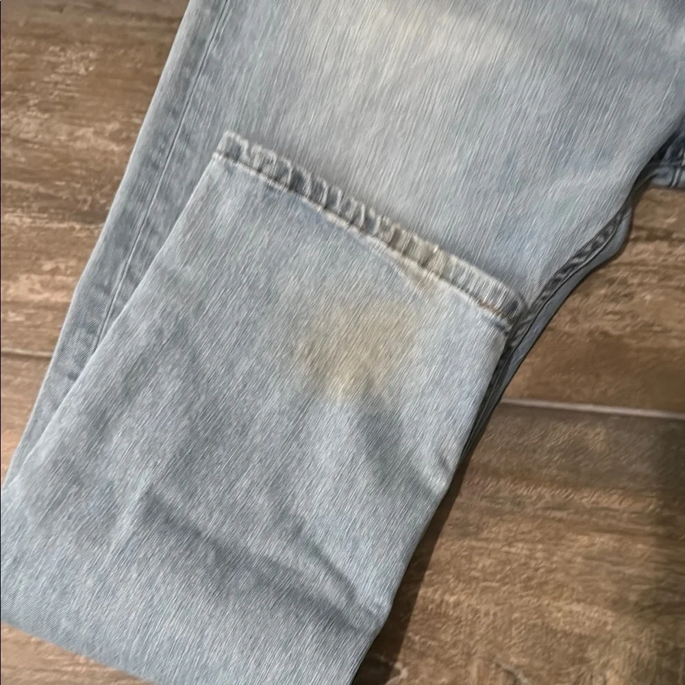 Levis these levi