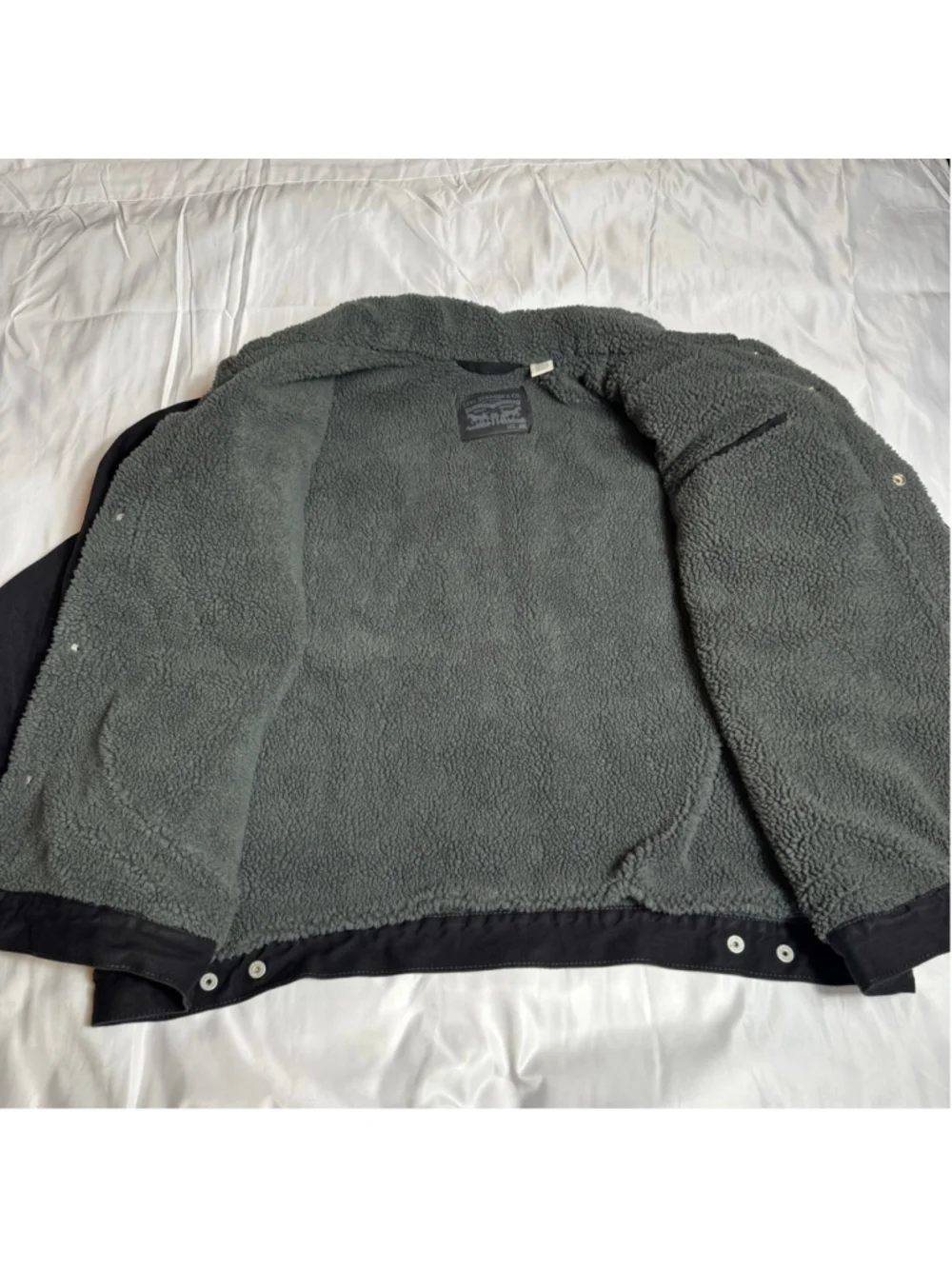 Levis timeless #fashionessentials