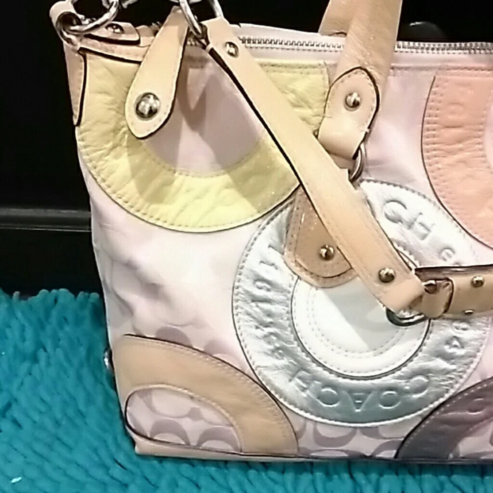 Coach satchel circular