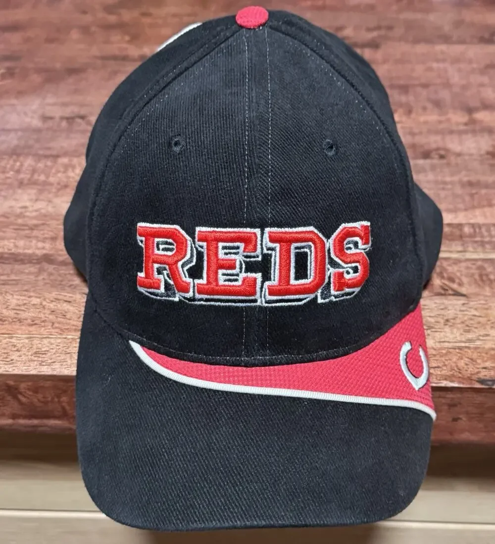 Vintage Cincinnati Reds Black / Red Embroidered Cap/Hat Adjustable