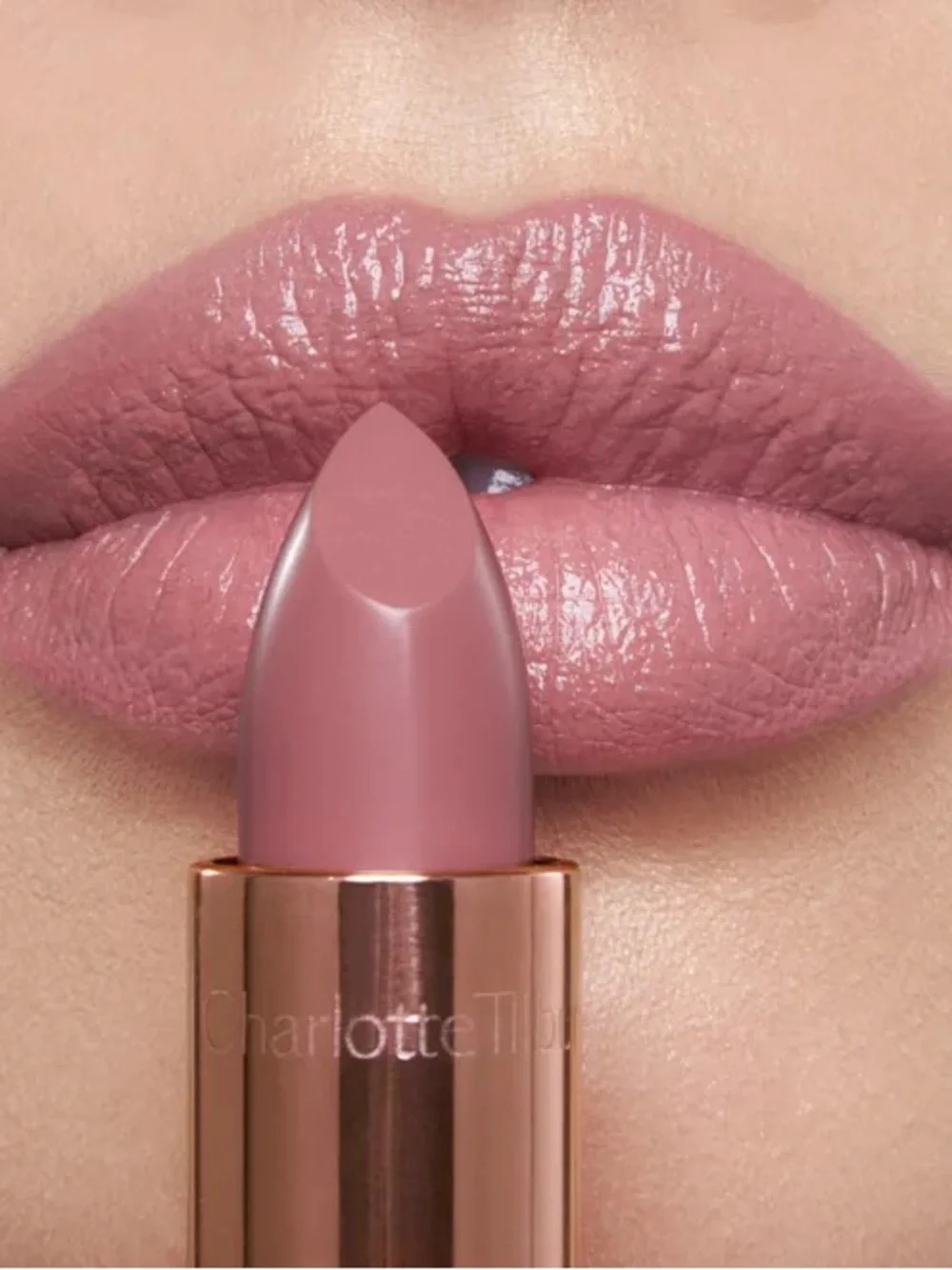 Charlotte Tilbury swatched tilbury