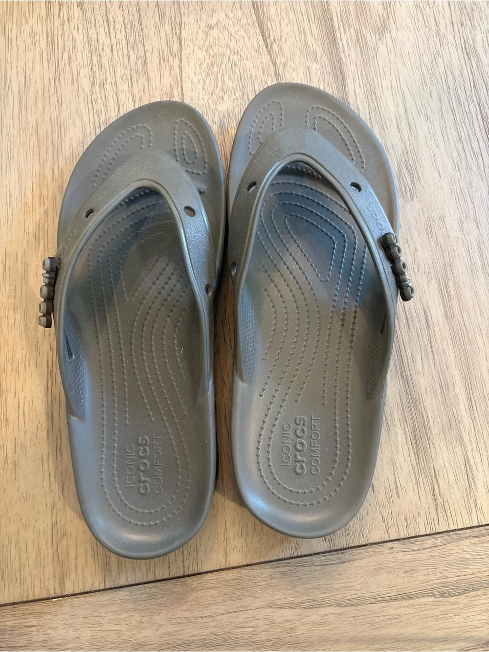 CROCS flip sandals