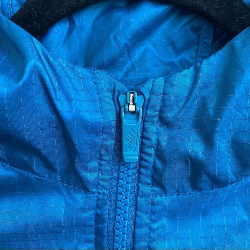Nike iconic sportswear