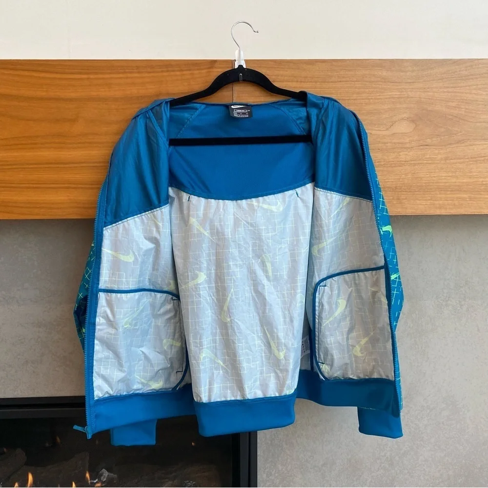 Nike iconic sportswear