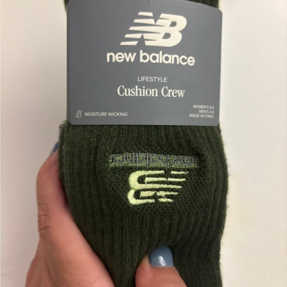 New Balance stylish daily moisture