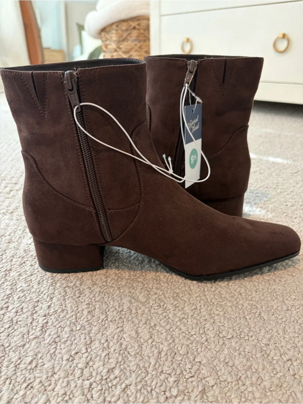 Universal Thread nwt universal