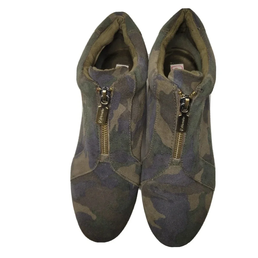 Blondo‎ Glenda  Waterproof Camo Zip Up Ankle Booties Comfortable Shoes comfort