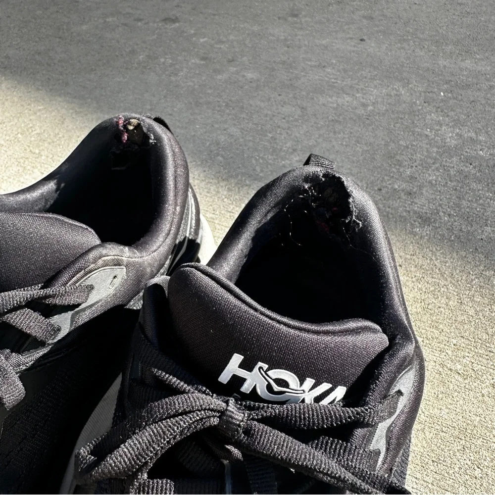 Hoka sleek black