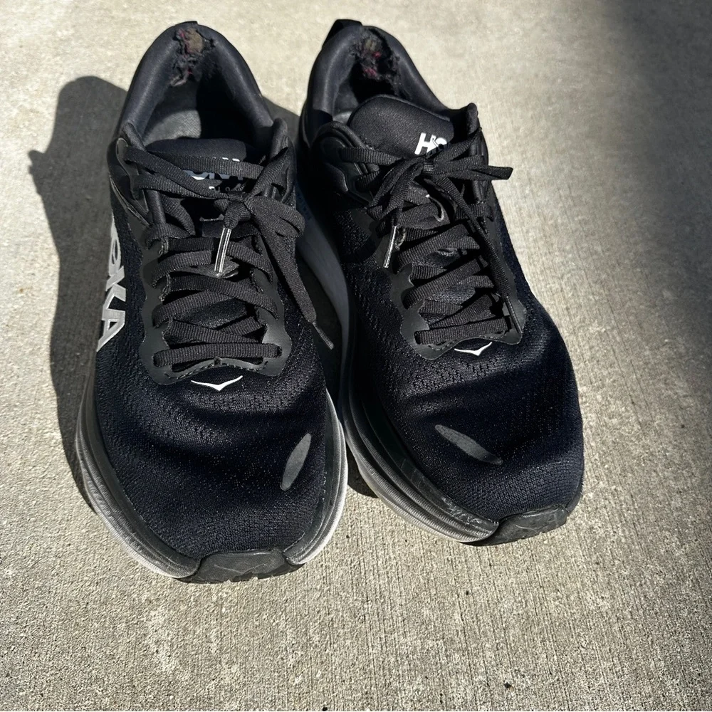 Hoka sleek black