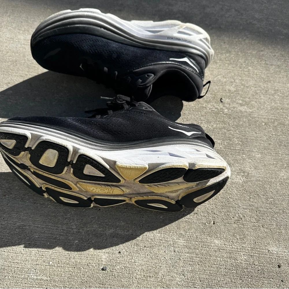 Hoka sleek black