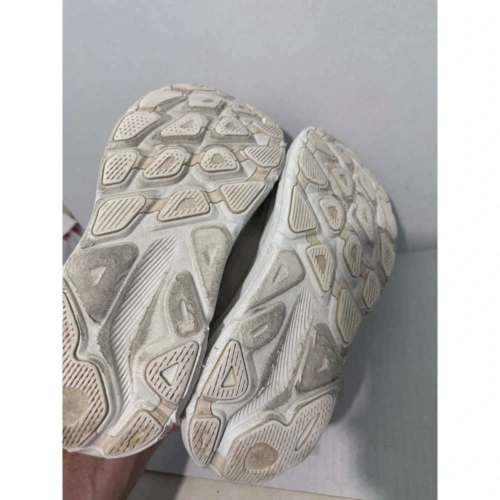 Hoka One One hoka one