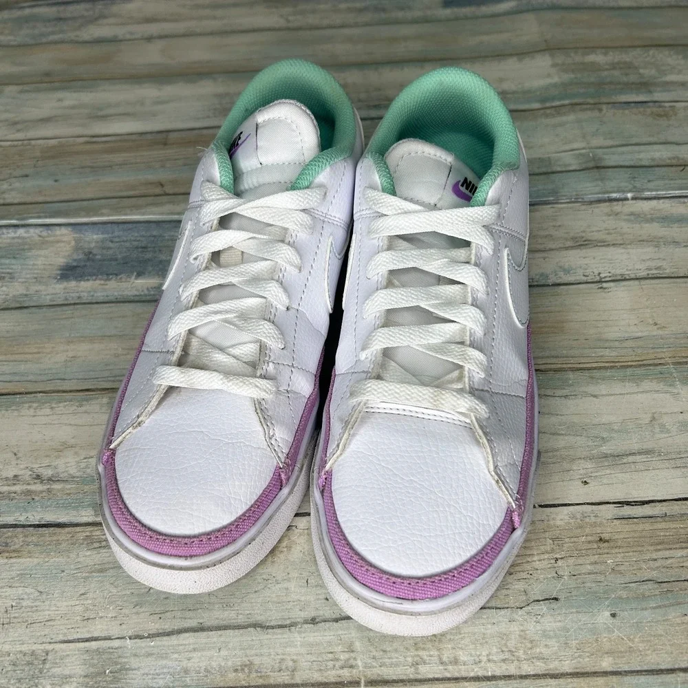 Nike low top