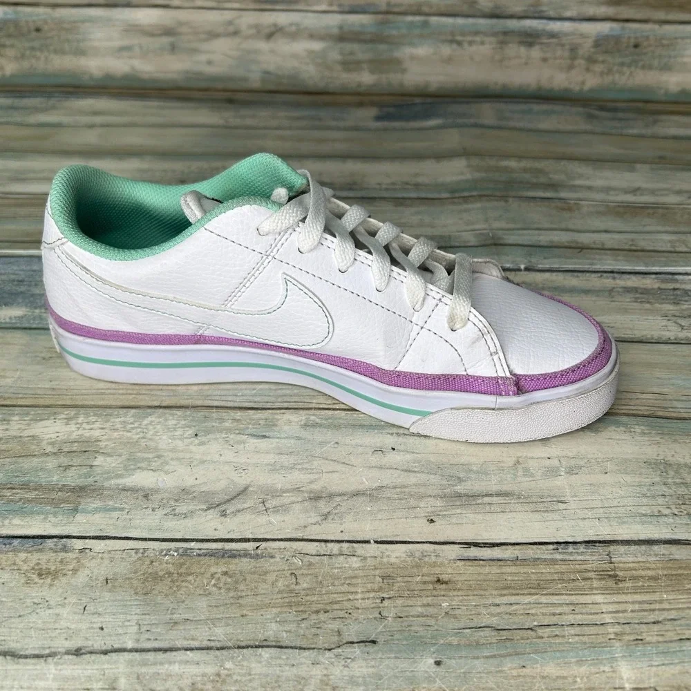 Nike low top