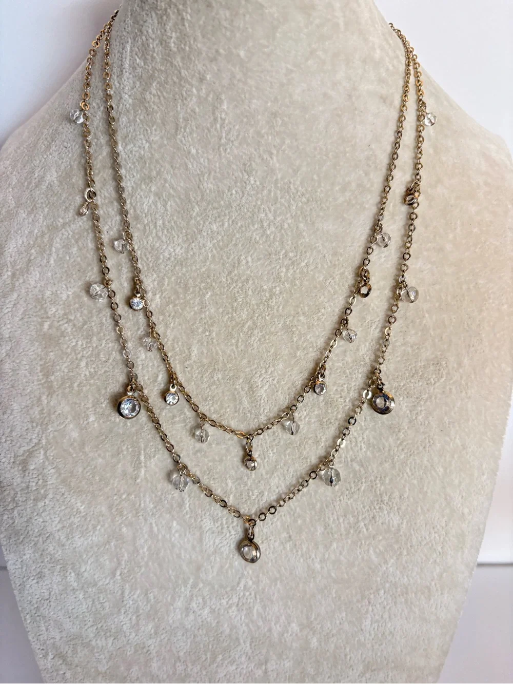 Avon layered necklace