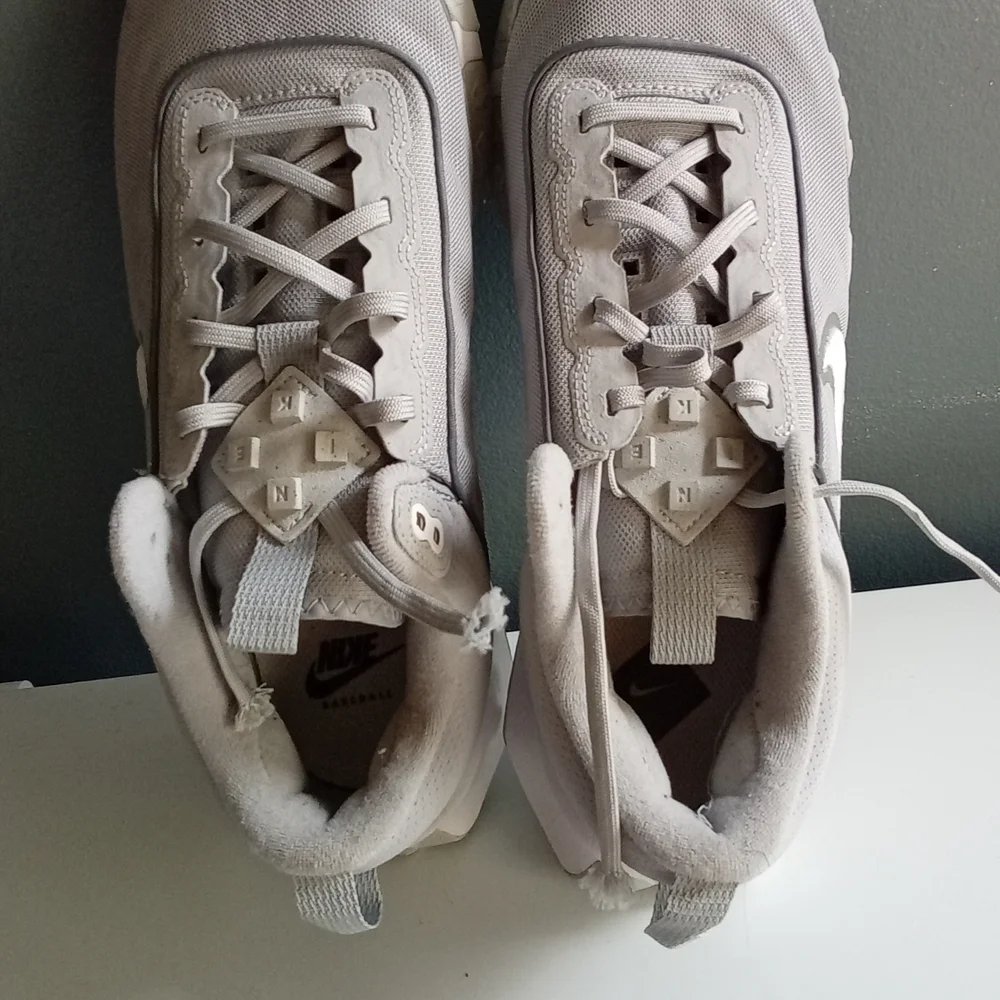 Nike force zoom