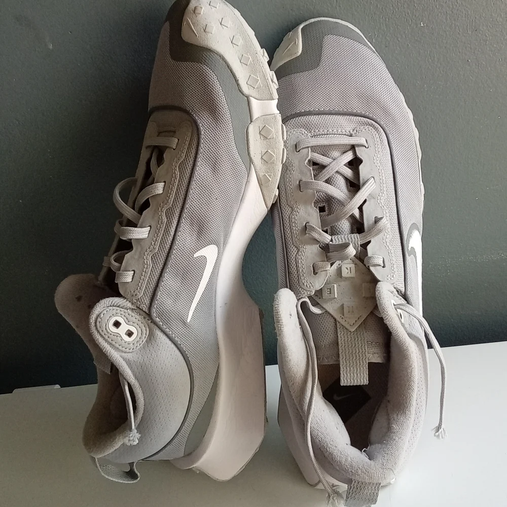 Nike force zoom