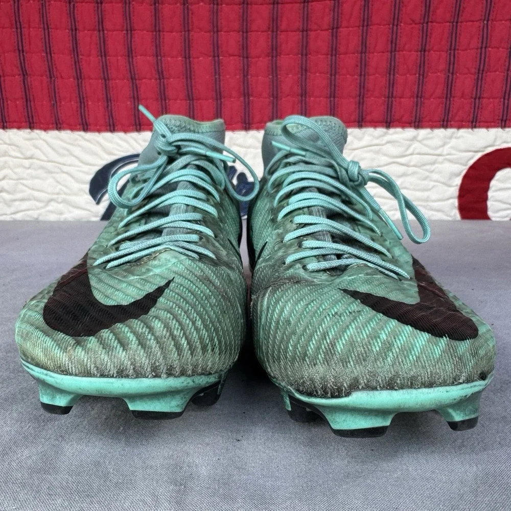 Nike product pair