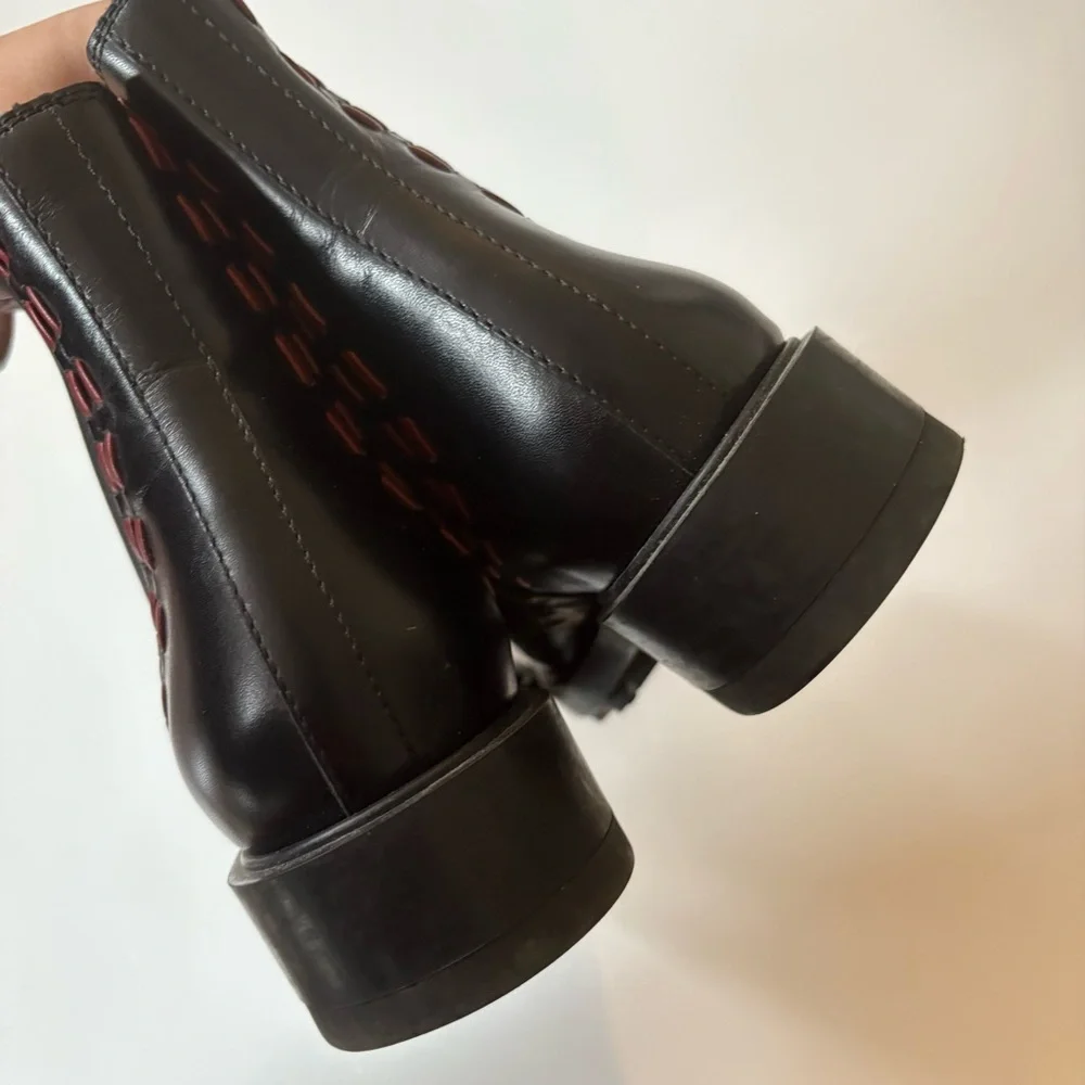 Tods excellent see