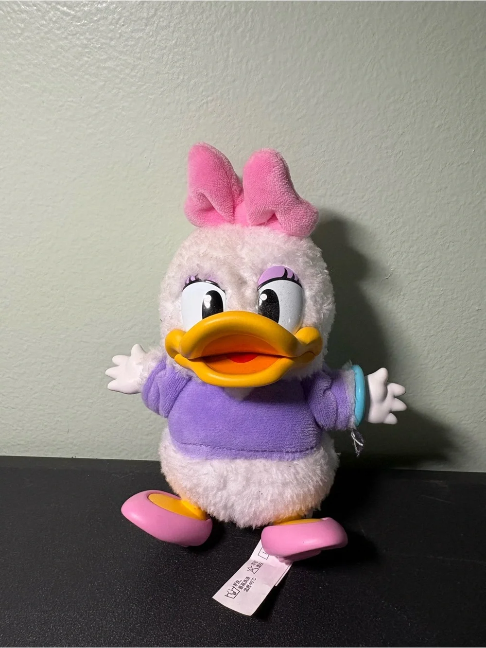 Pop Mart Plush Daisy Duck Keychain