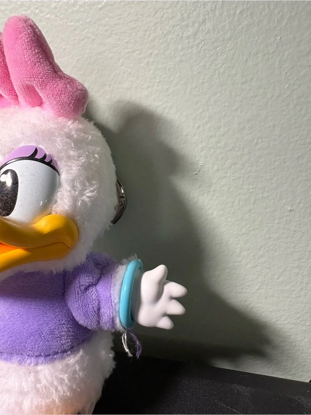 Disney bright chain beak