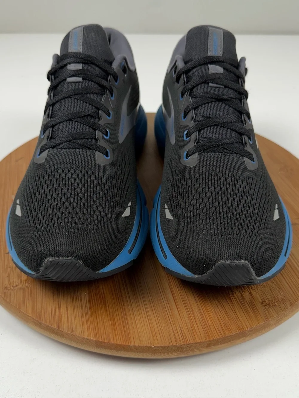 Brooks lightweight breathable