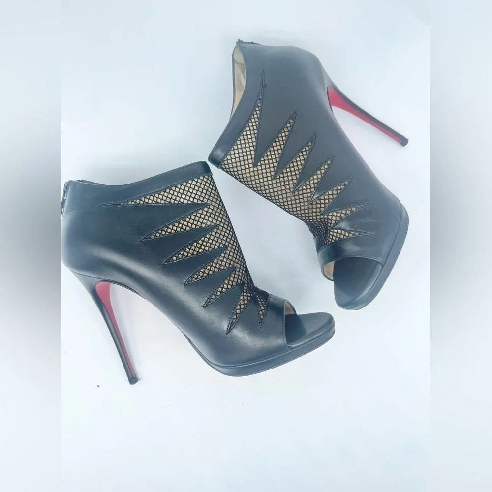 Christian Louboutin toe eu booties