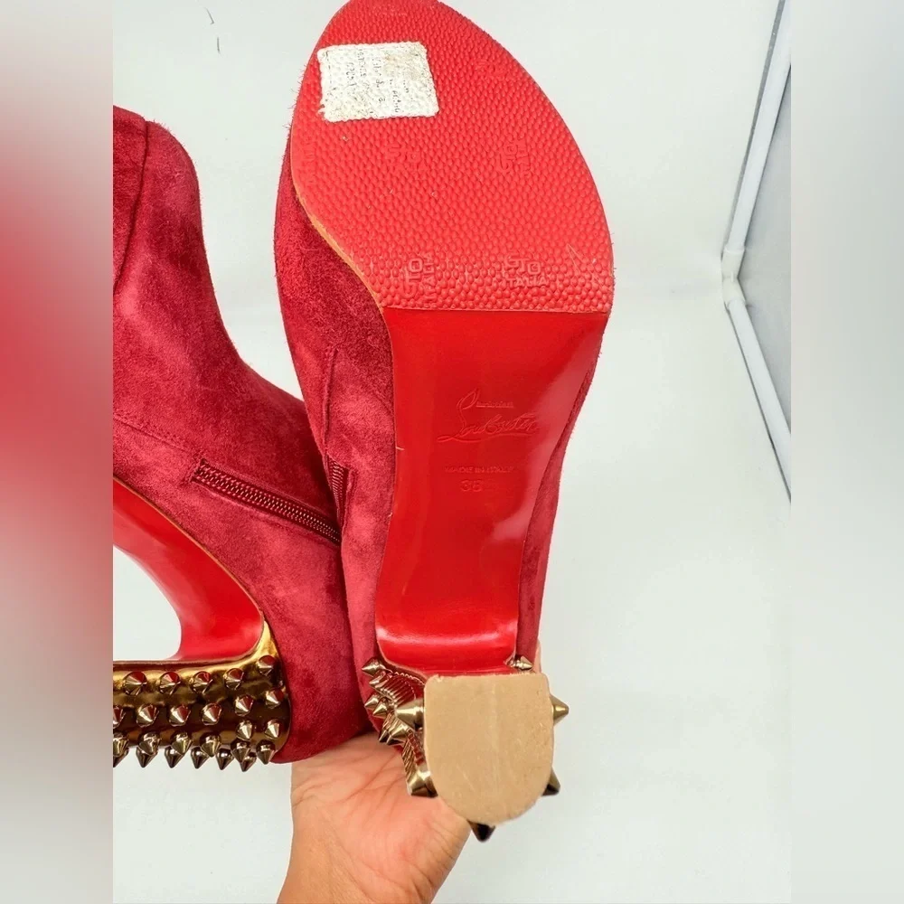Christian Louboutin zip wear red