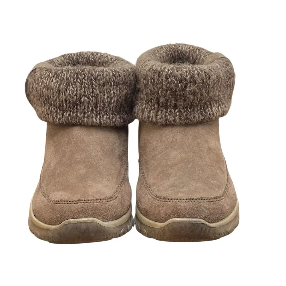 Skechers‎ Booties Sz 6.5 Relaxed Fit Cooled Memory Foam Taupe