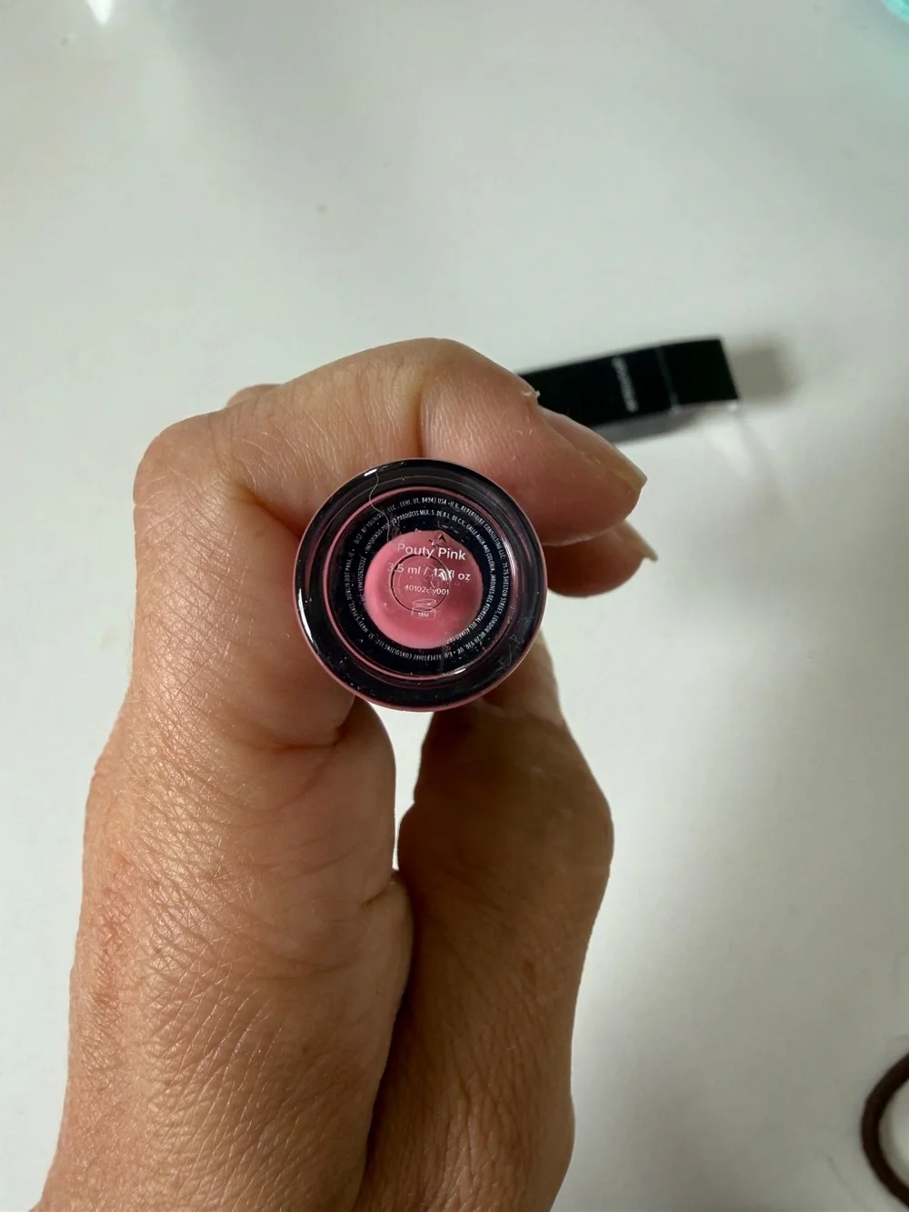 Younique red looks