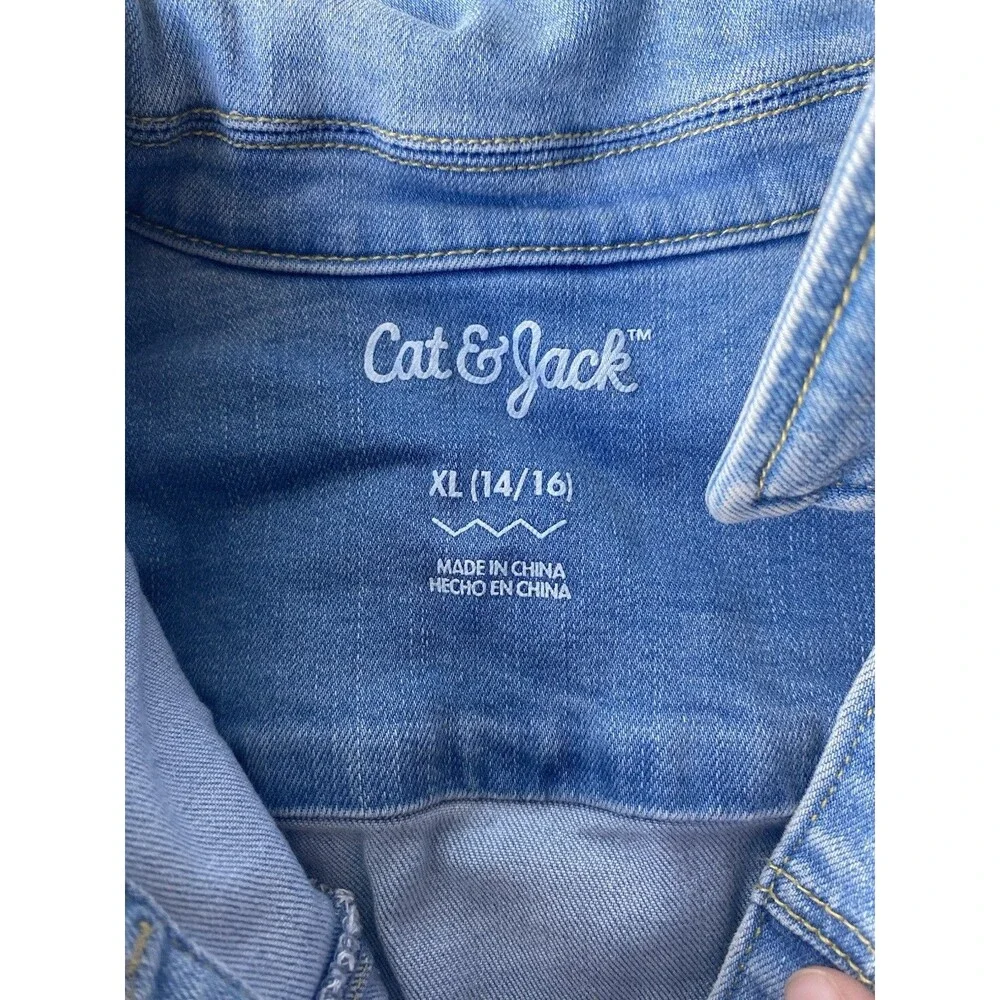 Cat & Jack Denim Jean Jacket Kids XL 14/16 Medium Wash Blue Trucker Snap Front.