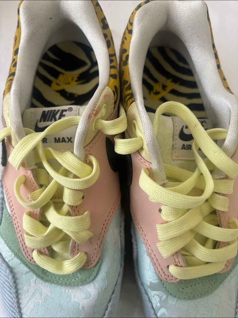 Nike pastel multi