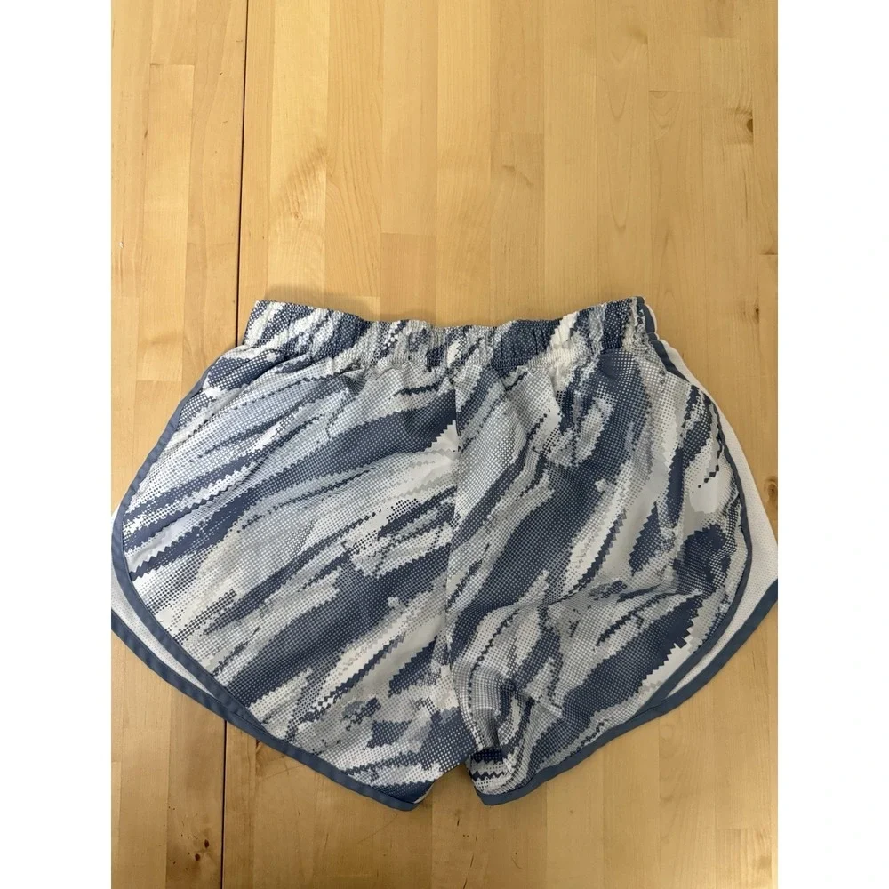 Nike Dri-FIT Running Shorts woman's size medium. C60