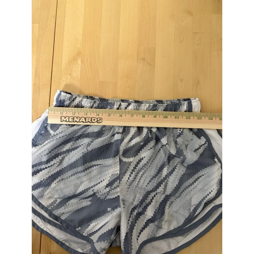 Nike Dri-FIT Running Shorts woman's size medium. C60