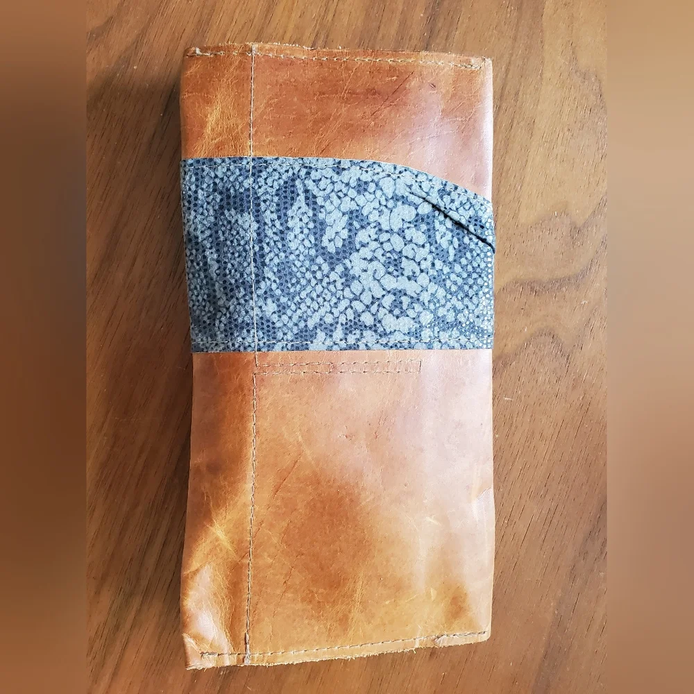 Satchel soft wallet bow