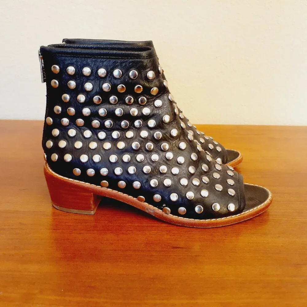 Loeffler Randall loeffler randall