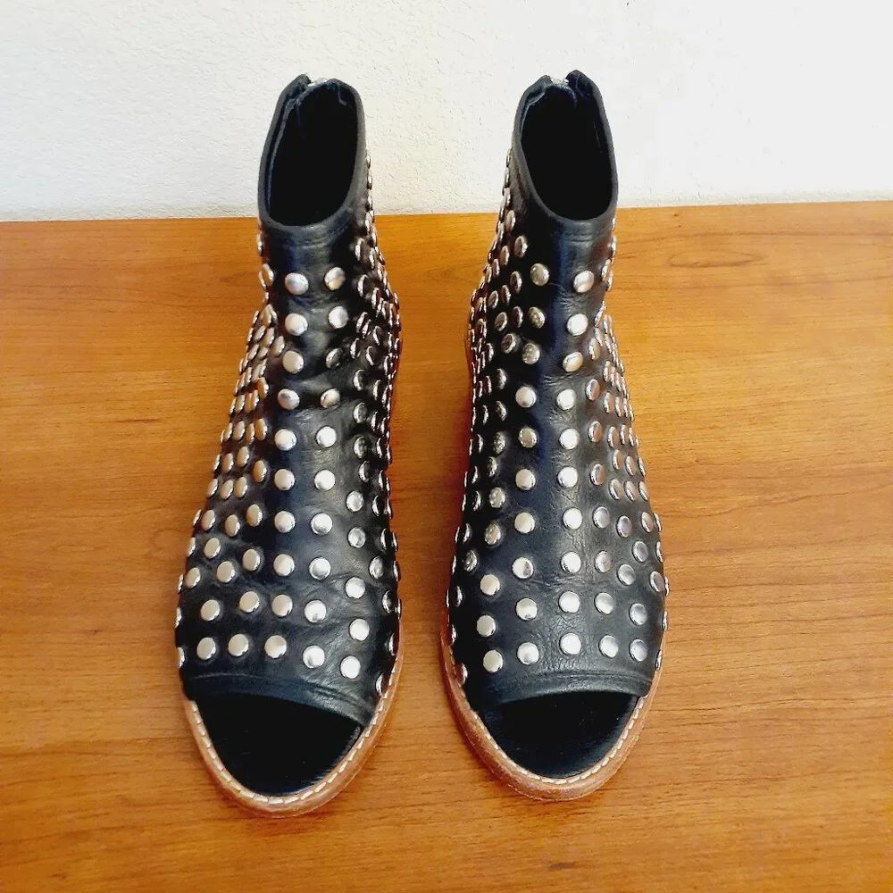 Loeffler Randall loeffler randall