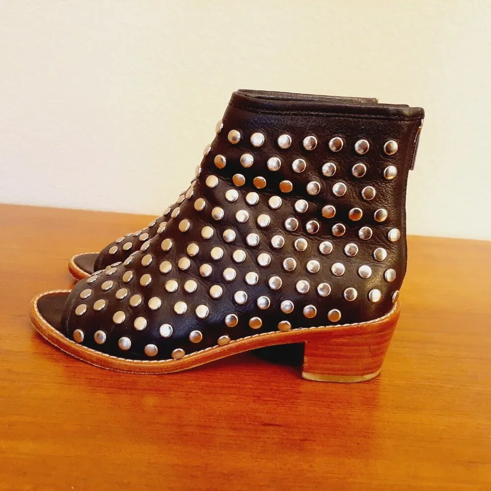 Loeffler Randall loeffler randall