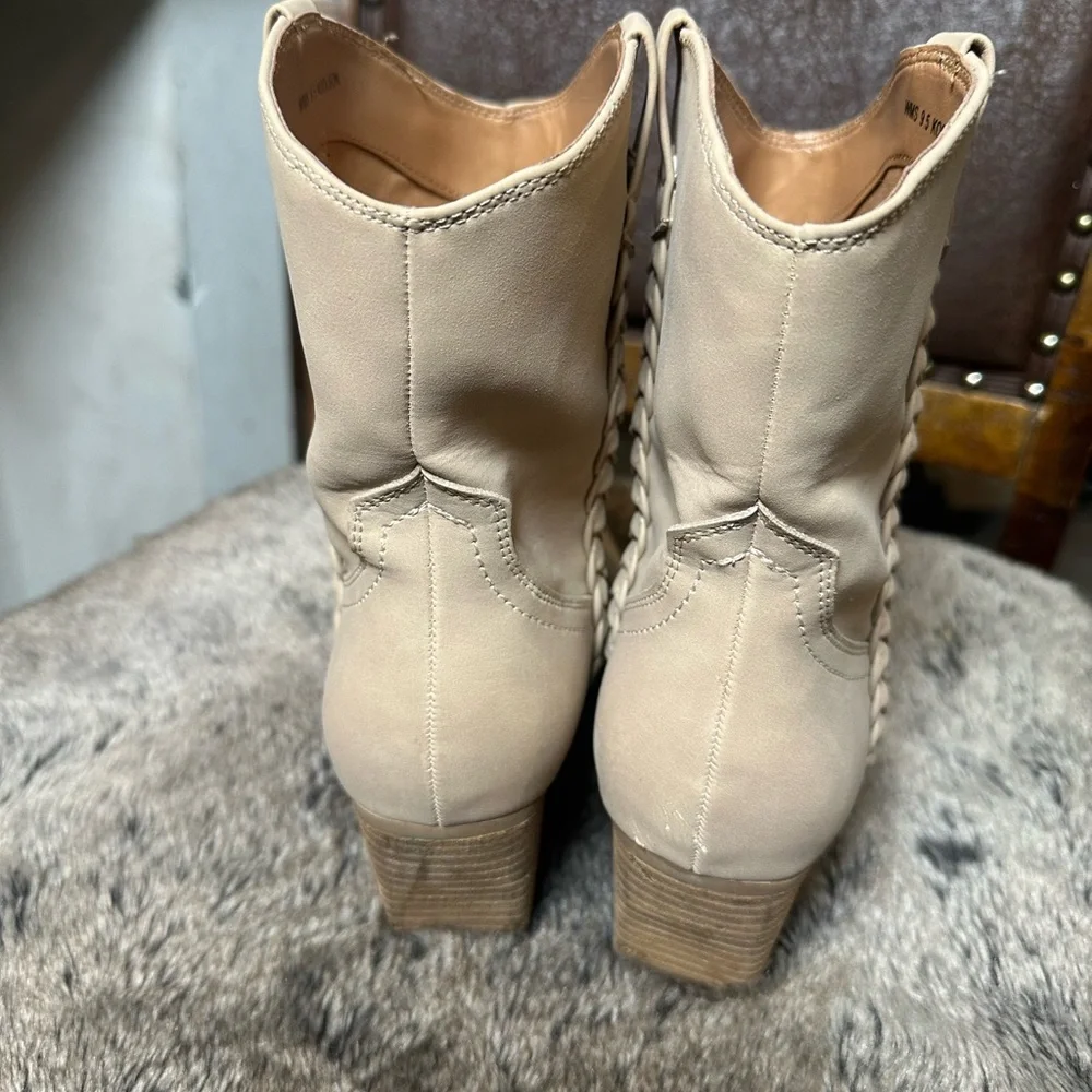 Dolce Vita Karyn Ankle Koolson Western Cowboy Cream Boots,