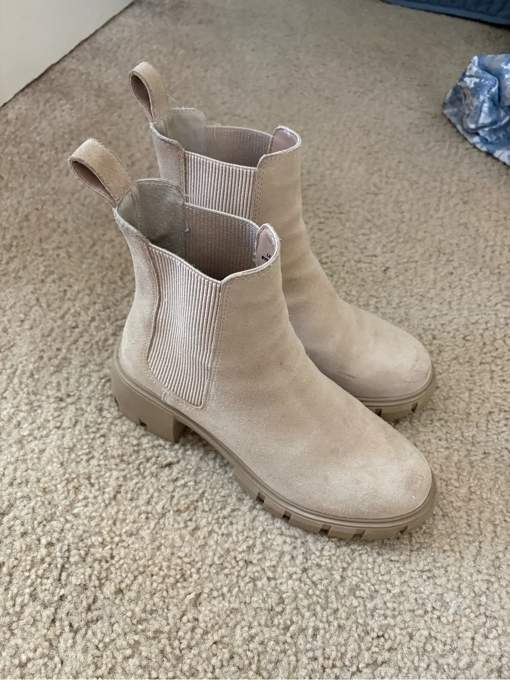Steve Madden Beige Suede Chelsea Lug Booties