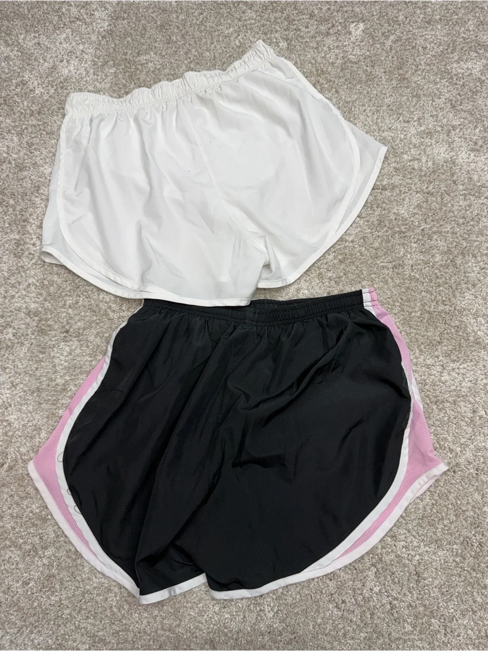 Nike Women’s Dri-Fit Tempo Running Shorts Bundle 4 pair size Medium