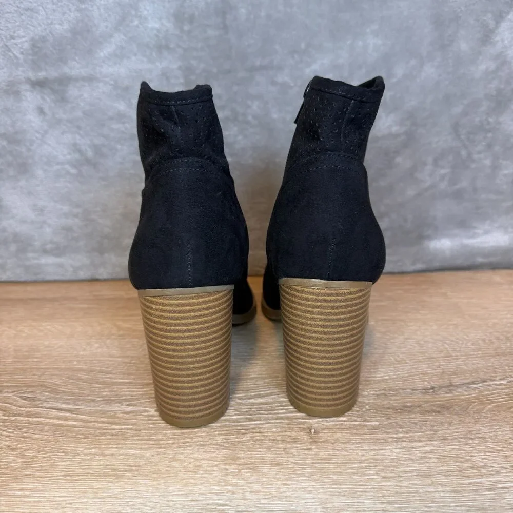 American Rag heeled favorite open