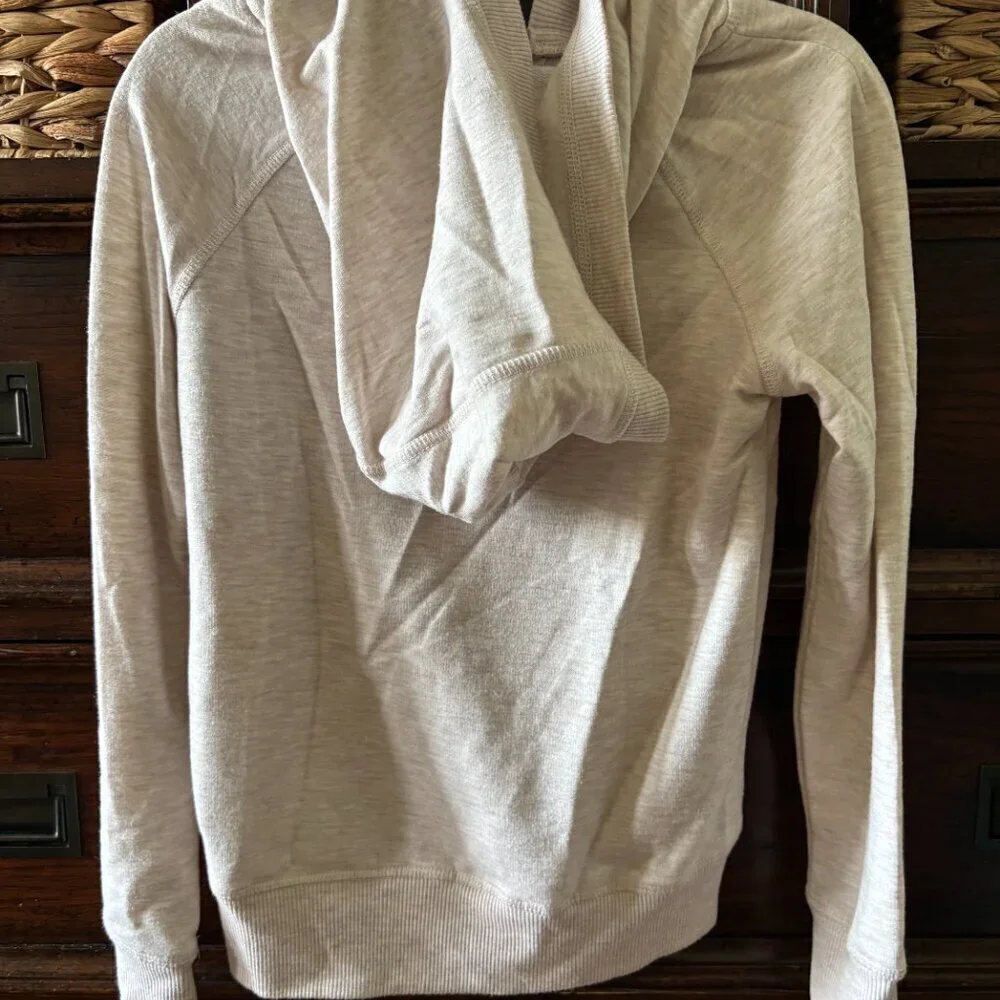 90 degree cream lightweight zipped hoodie jacket in size S 7-8