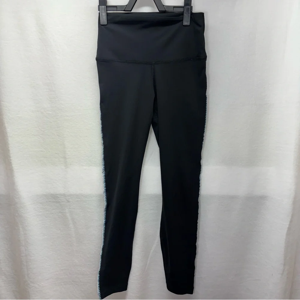 Nike Dri‎ Fit Womens Black Athletic Leggings Size S Cropped Side Detail