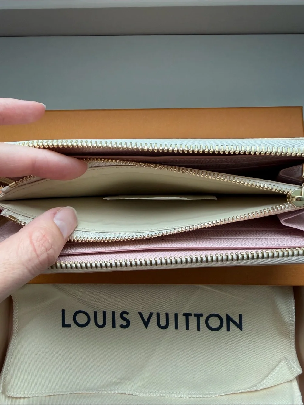 Louis Vuitton Damier Azur Clemence Wallet in White and Light Gray